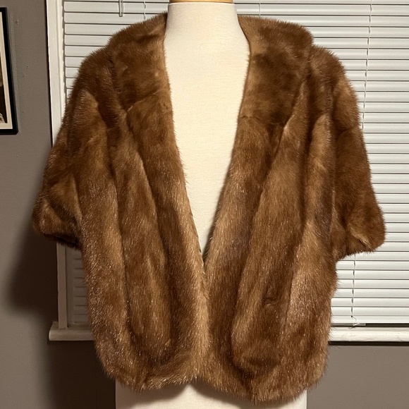 Jackets & Blazers - FLASH FALL SALE Mink Fur stole in light brown Autumn haze